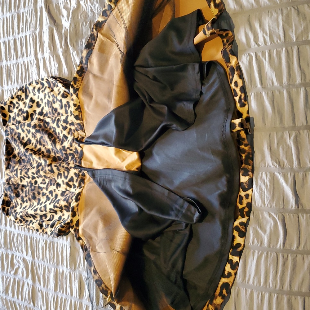 MABLE  brand women’s Leopard Print Fish tail Skirt Size M like new - Picture 6 of 9